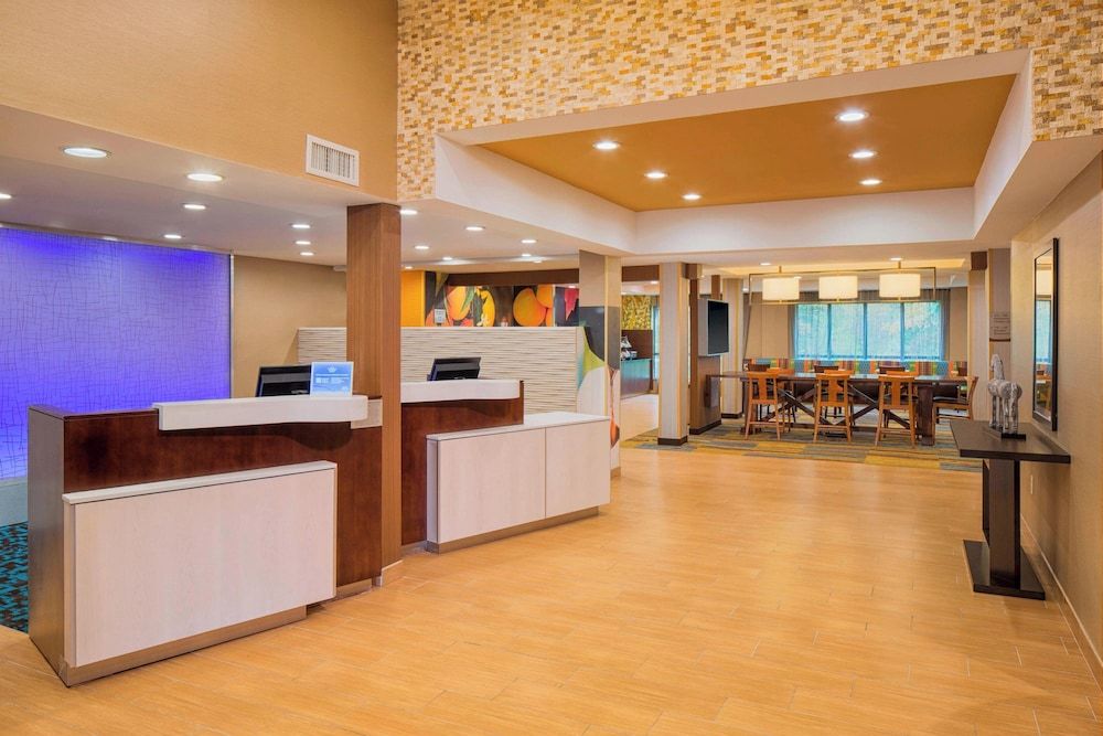 Fairfield Inn & Suites Bridgewater Branchburg/Some 3 estrelas em Branchburg Park