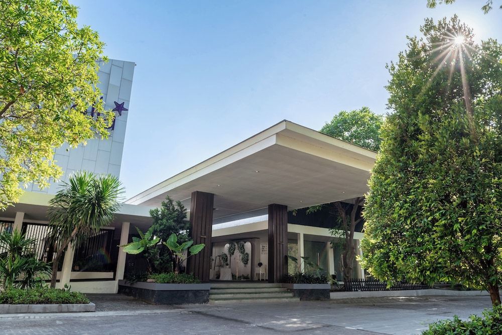 Estrella Hotel & Conference 2