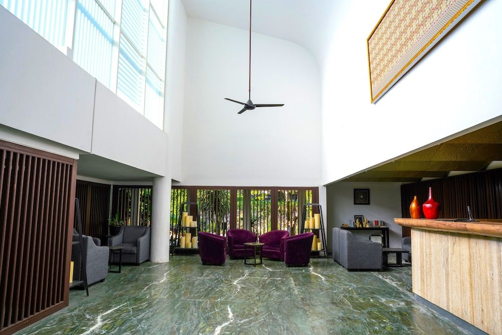 Estrella Hotel & Conference 3