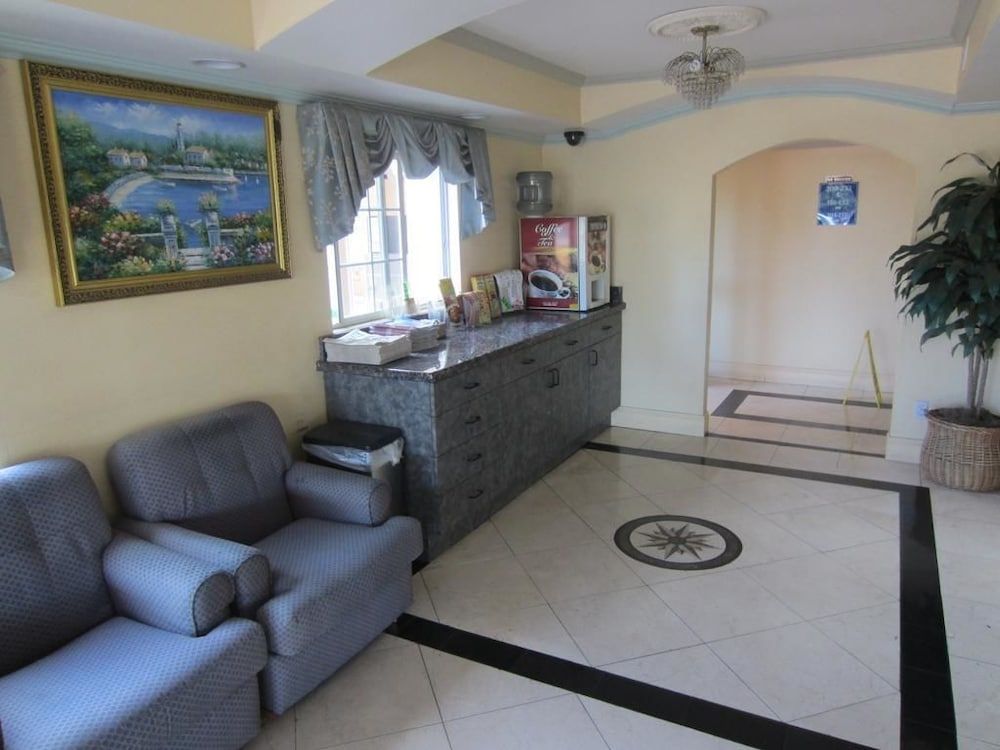 Starlight Inn Canoga Park 2