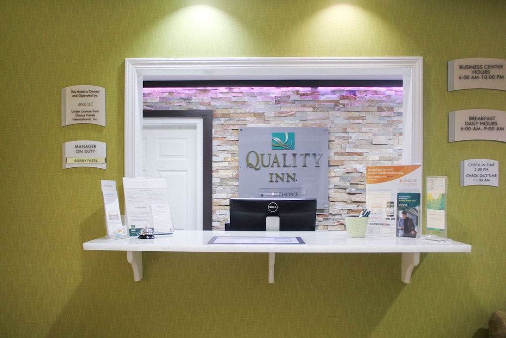 Quality Inn Albertville US 431 3