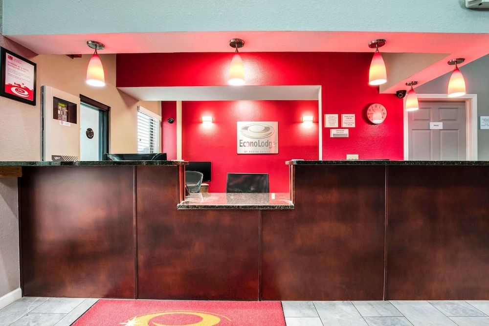 Econo Lodge Forrest City I-40 2