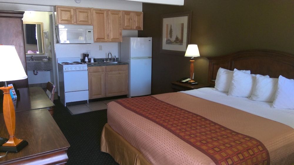 1st Interstate Inn Montrose 3