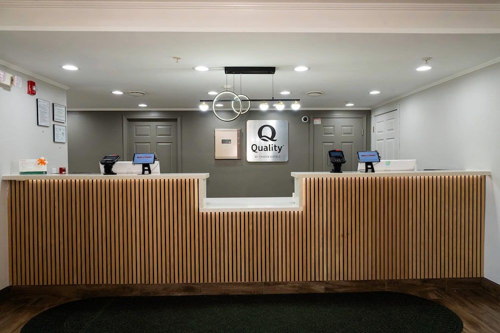 Quality Inn Rome South 2