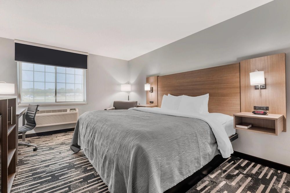 Quality Inn Chesterton near Indiana Dunes National Park I-94 2 estrelas em Chesterton