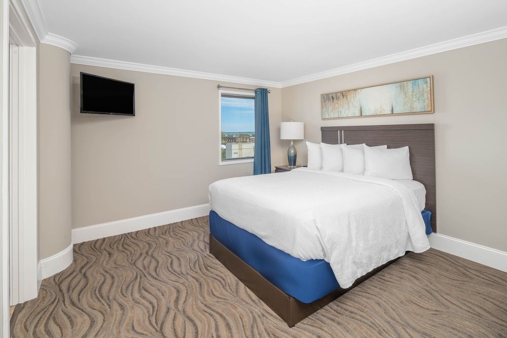 Bask Hotel at Big Rock Landing 3