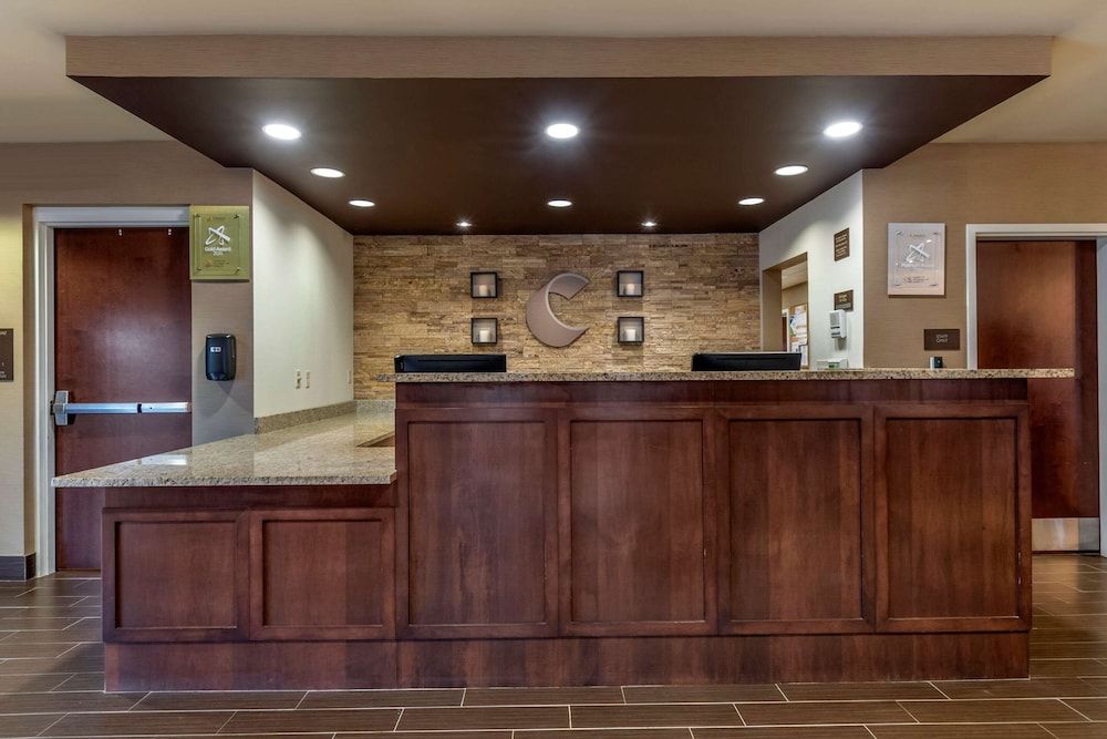 Comfort Inn PA Turnpike - 1-81 2