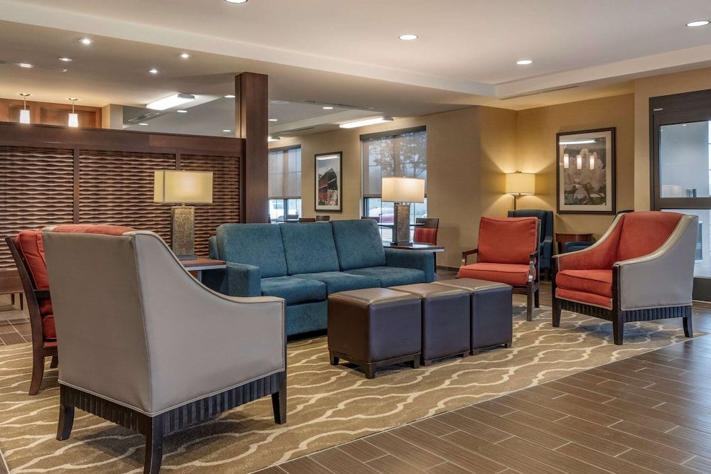 Comfort Inn PA Turnpike - 1-81 3