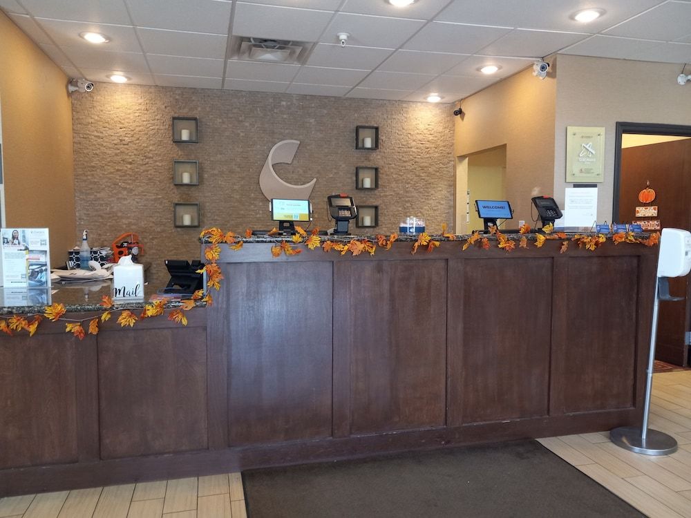 Comfort Suites Farmington 2