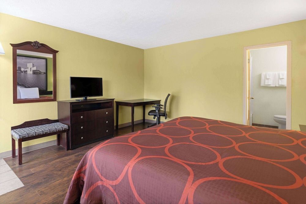 Super 8 by Wyndham Youngstown/Girard 2 estrelas em Youngstown