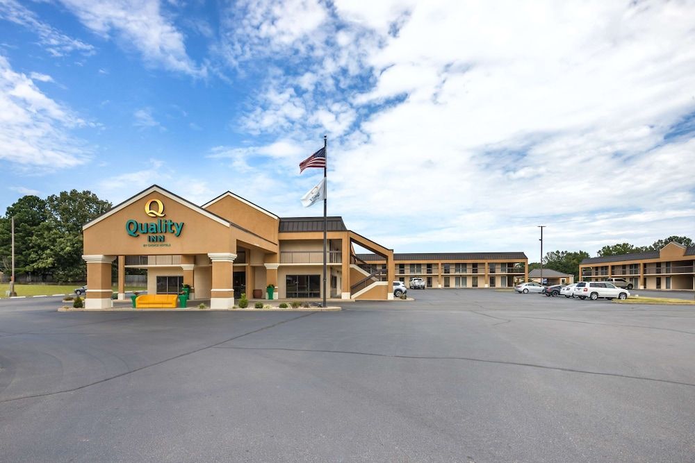 Quality Inn Paris 2 étoiles à Paris