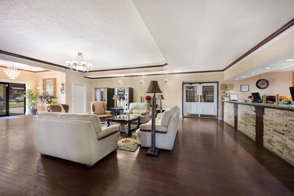 Knights Inn College Station 3