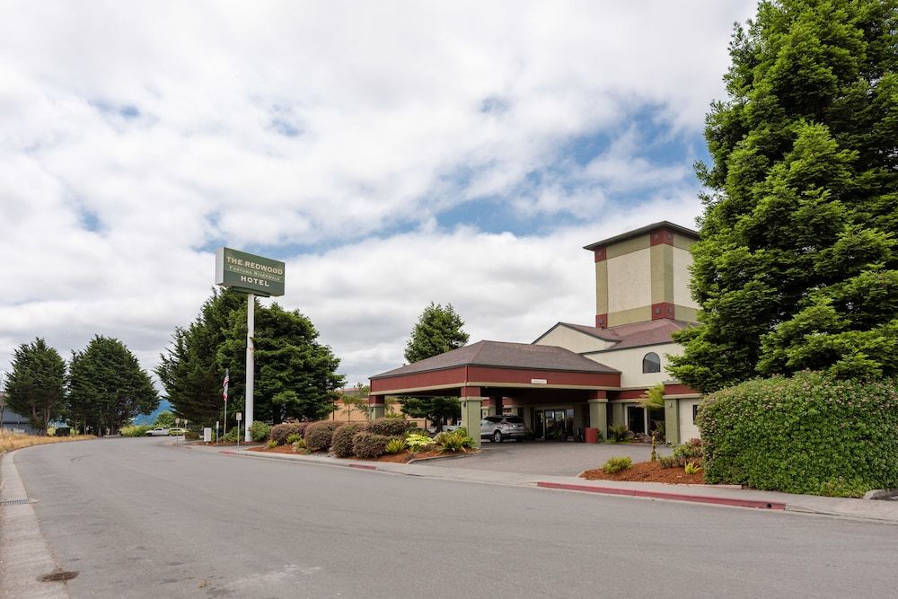The Redwood Fortuna Riverwalk Hotel 3 étoiles à Fortuna