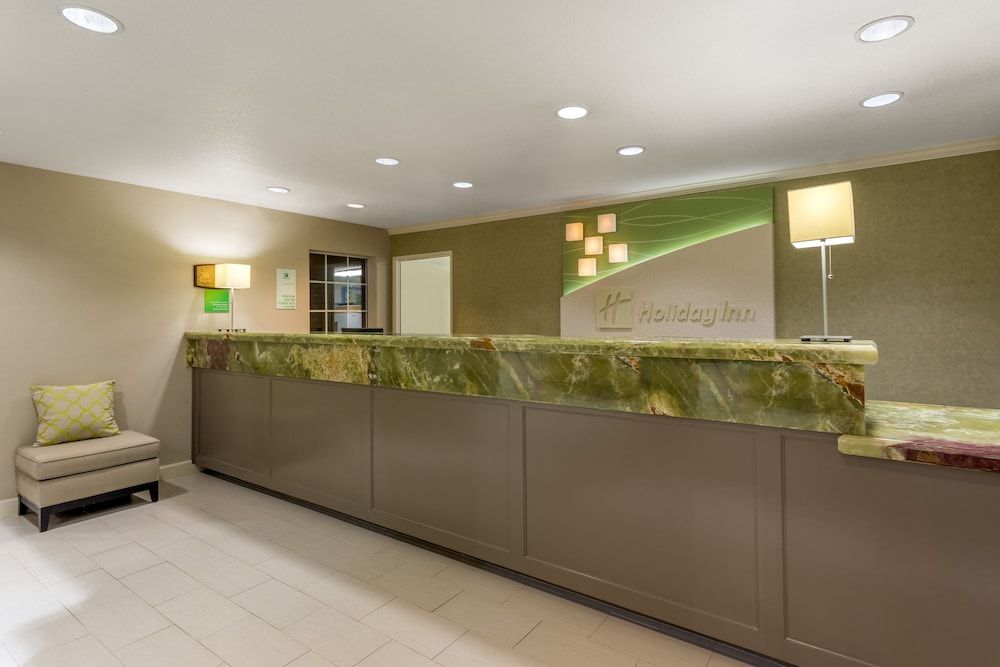 Holiday Inn Auburn 2