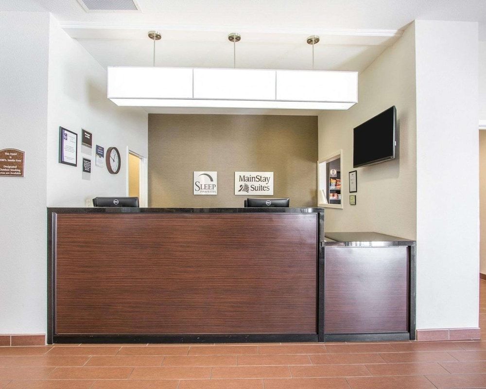 MainStay Suites Meridian - Bonita Lakes 3
