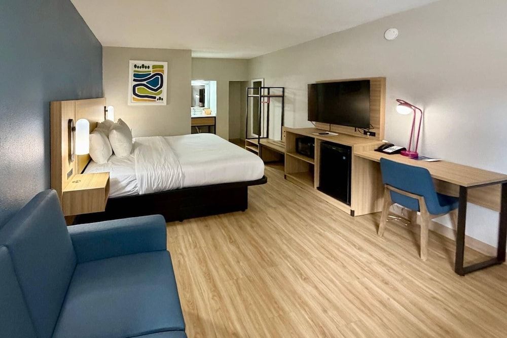 Park Inn by Radisson, Weldon - Roanoke Rapids 3