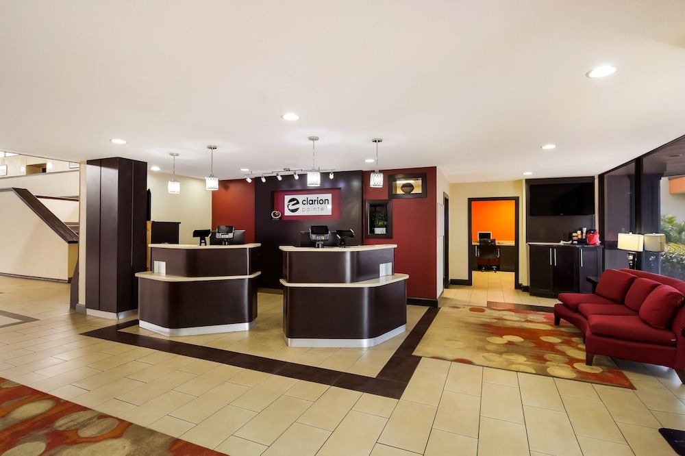 Clarion Pointe Lake Jackson - Clute 2