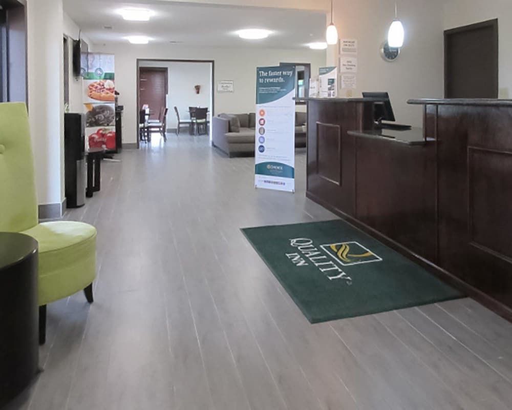 Quality Inn Farmington 3