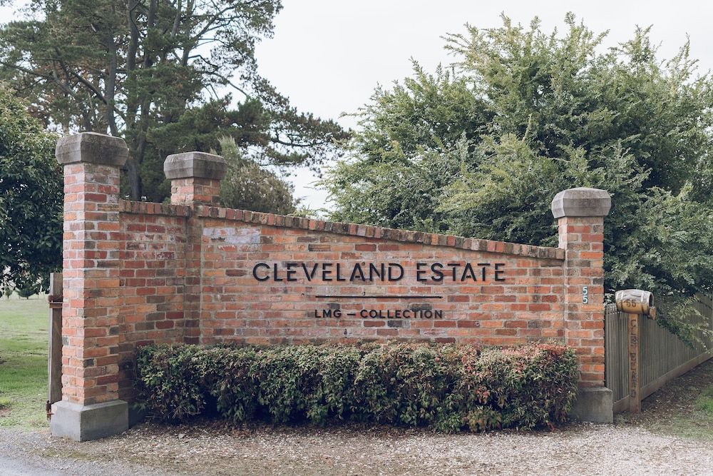 Cleveland Estate 2