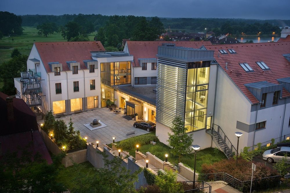 Wellness Hotel Diamant 5 estrelas em Hluboká nad Vltavou