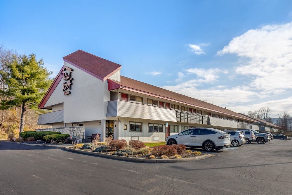 HomeTowne Studios by Red Roof Danville, PA 2 estrelas em Danville