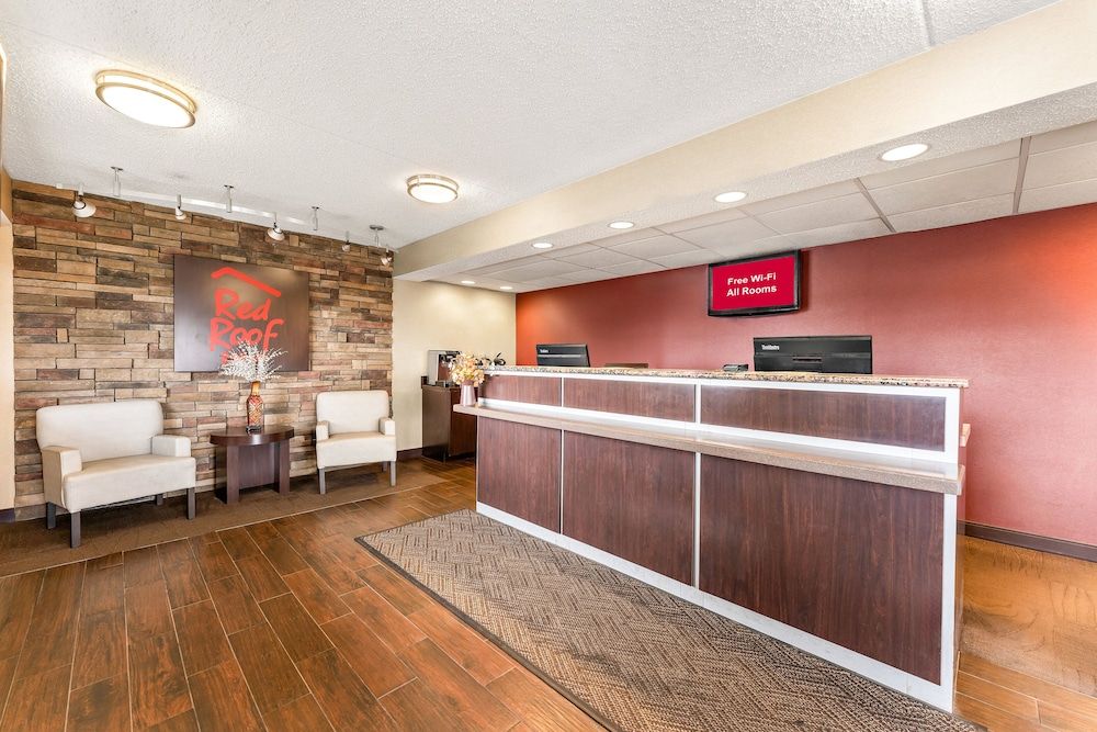 Red Roof Inn Allentown Airport 2