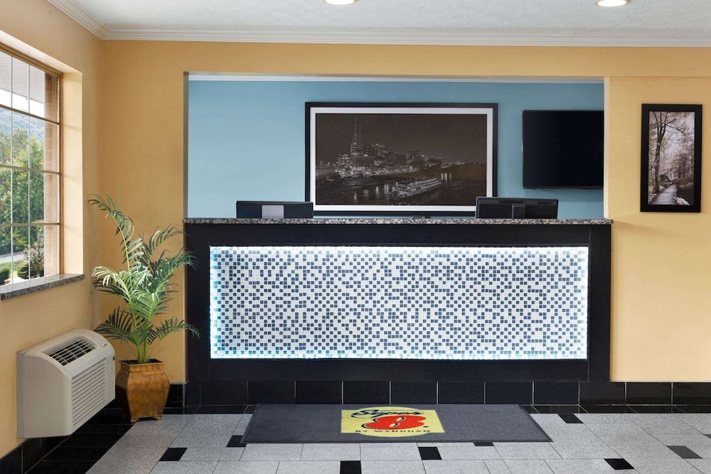 Super 8 by Wyndham Whites Creek/ Nashville NW Area 2