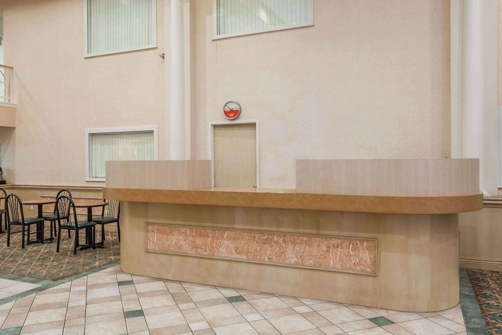 Ramada Hotel & Conference Center by Wyndham Hammond 3 étoiles à Hammond