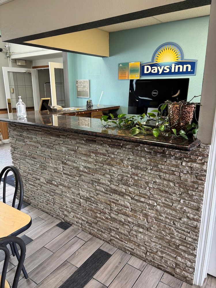 Days Inn by Wyndham West Branch Iowa City Area 2 estrelas em West Branch