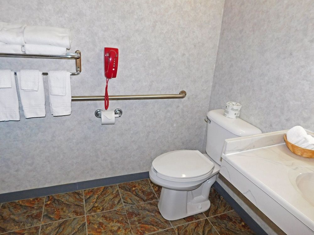 Days Inn by Wyndham Fargo/Casselton 3