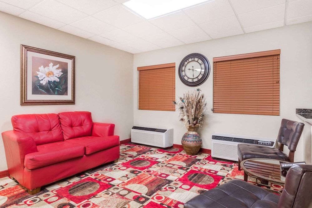 Days Inn by Wyndham Trenton 3