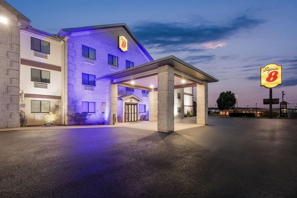 Super 8 by Wyndham Uniontown PA -1 estrelas em Uniontown