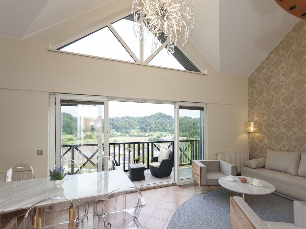 Duplex Penthouse Aparthotel Rosa 4 estrellas en Podčetrtek