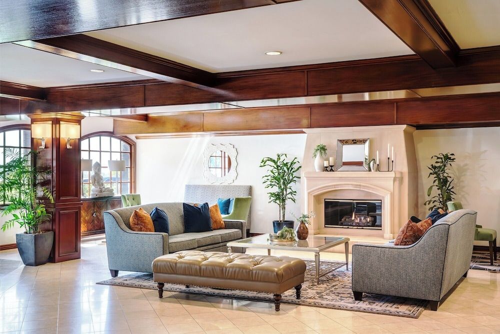 Ayres Suites Diamond Bar 2