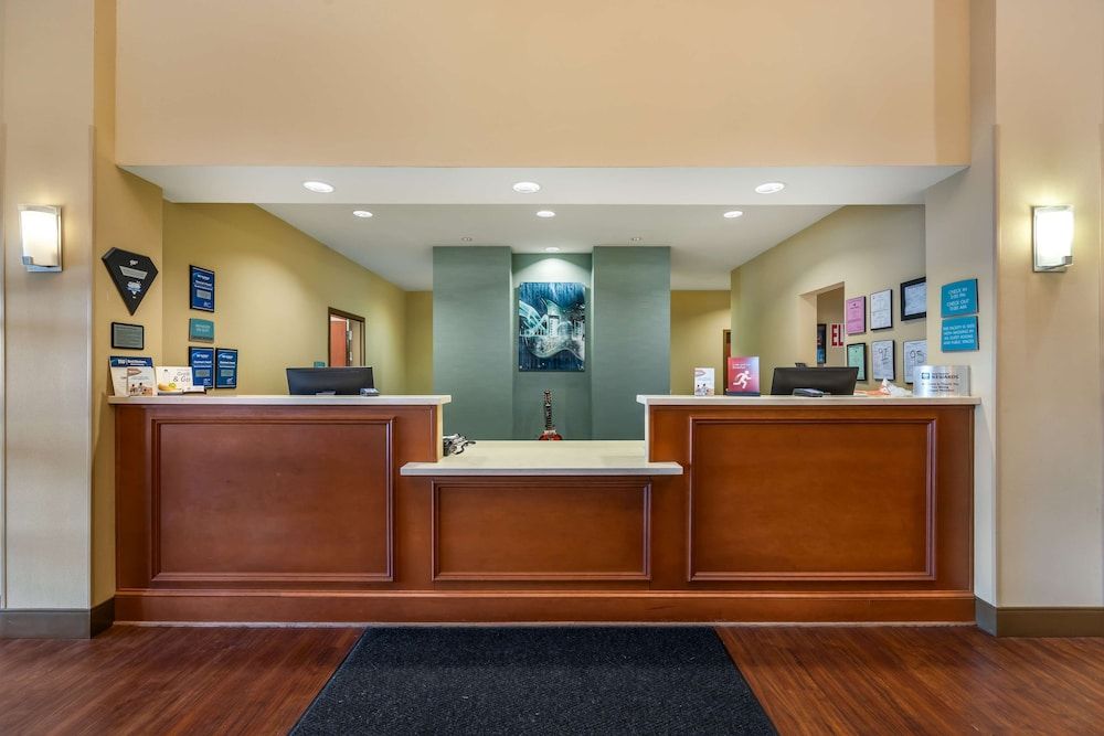 Best Western Plus Tuscumbia Muscle Shoals Hotel and Suites 3