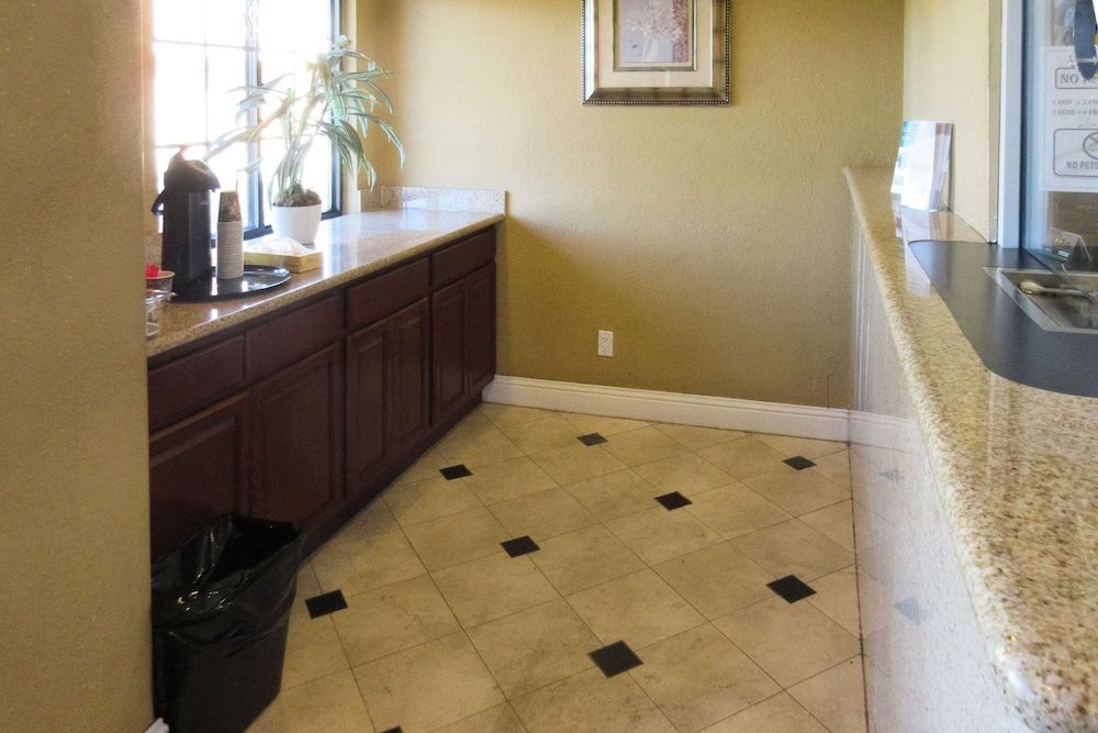 Rodeway Inn San Pablo Hilltop 2