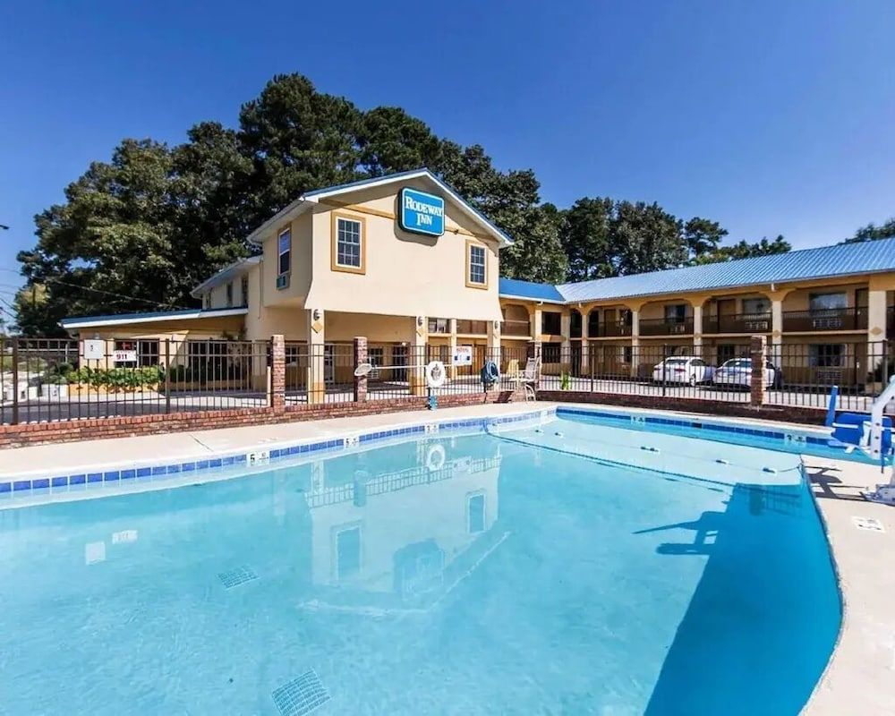 Days Inn by Wyndham Calhoun GA I-75 and US-41 2 estrelas em Calhoun