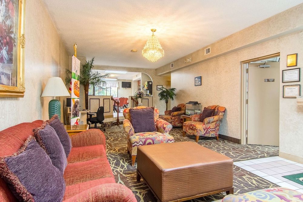 Quality Inn Oakwood 3