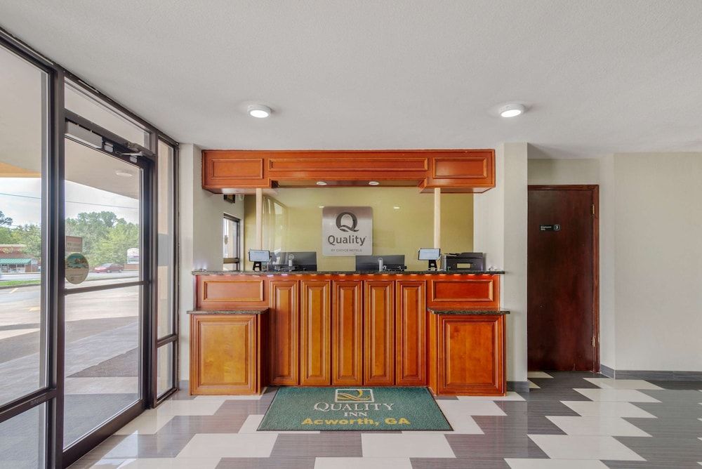 Quality Inn Acworth North 2