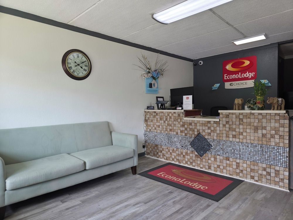 Econo Lodge Lavonia I-85 2