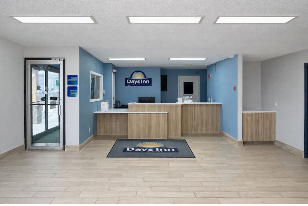 Days Inn by Wyndham Fergus Falls 3