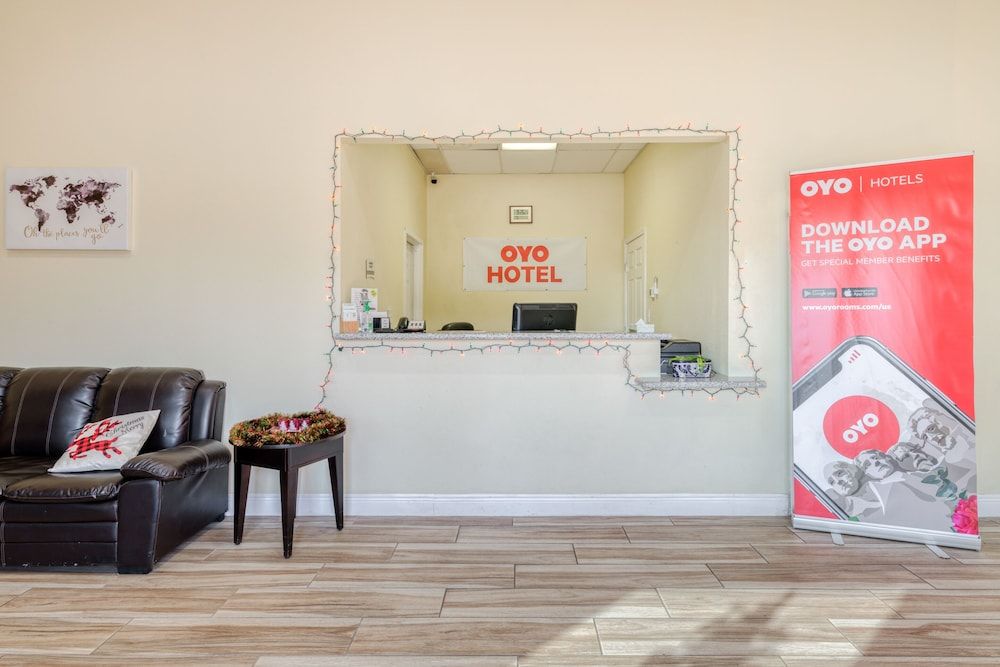 OYO Hotel Rosenberg TX I-69 2