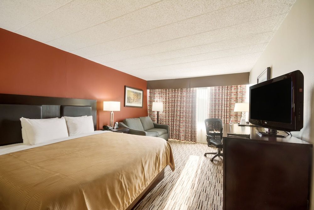 Exton Hotel & Conference Center 3