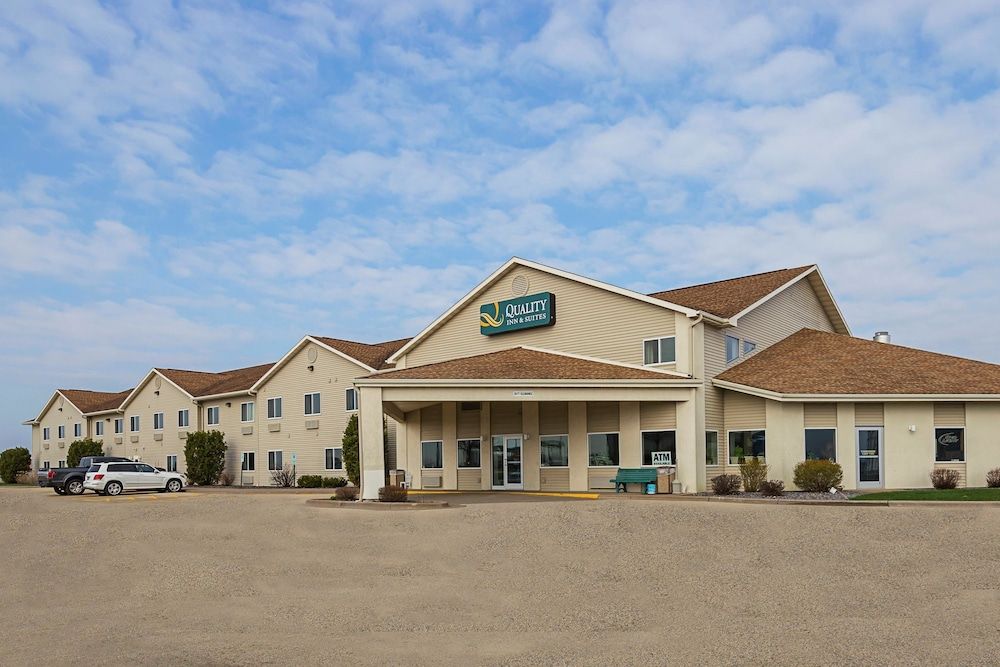 Quality Inn & Suites Belmont - Platteville 2 estrelas em Belmont