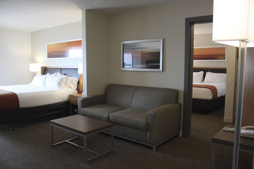 Holiday Inn Express Munising-Lakeview by IHG 3