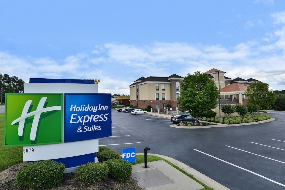 Holiday Inn Express & Suites Petersburg/Dinwiddie 2 étoiles à Petersburg