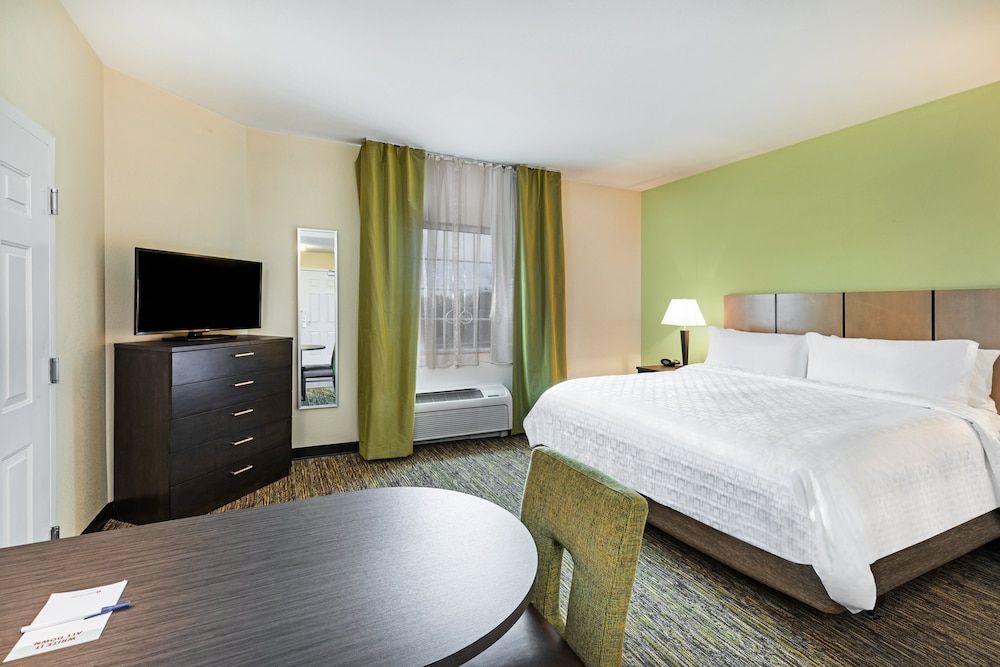 Candlewood Suites Hattiesburg by IHG 3