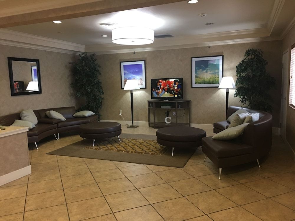 Candlewood Suites Joplin by IHG 3