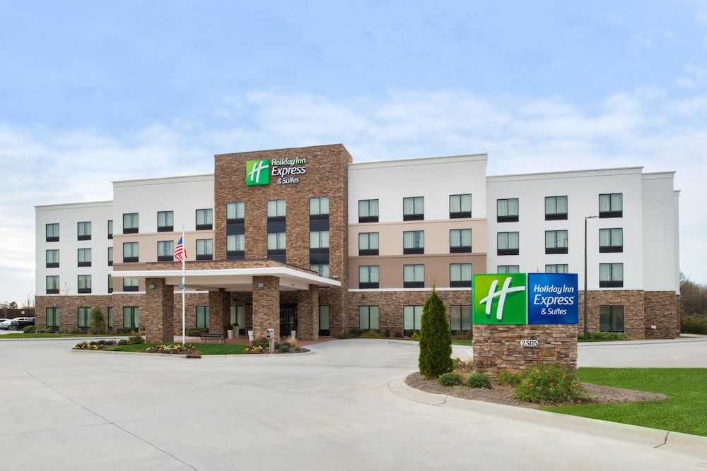Holiday Inn Express & Suites Monroe by IHG 2 estrelas em Monroe