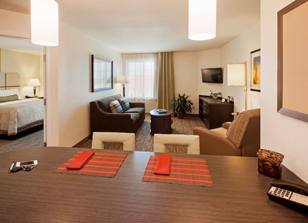 Candlewood Suites MORGANTOWN-UNIV WEST VIRGINIA by IHG 3